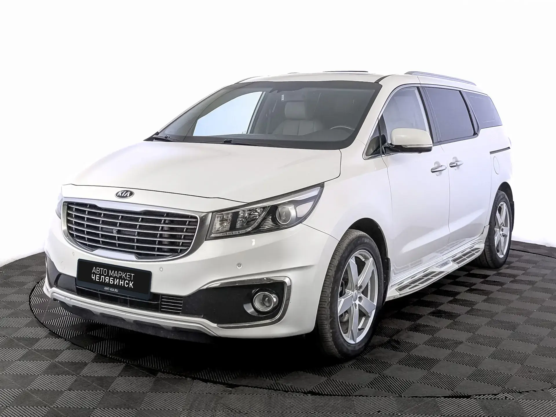 Kia CARNIVAL-III